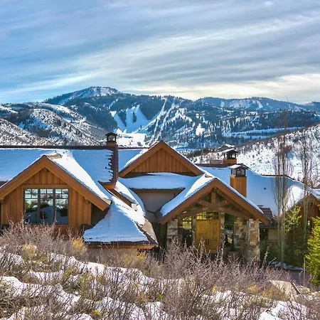 Telemark Luxury Retreat By Avantstay Stunning Views W Hot Tub Theatre Room And Pool Table